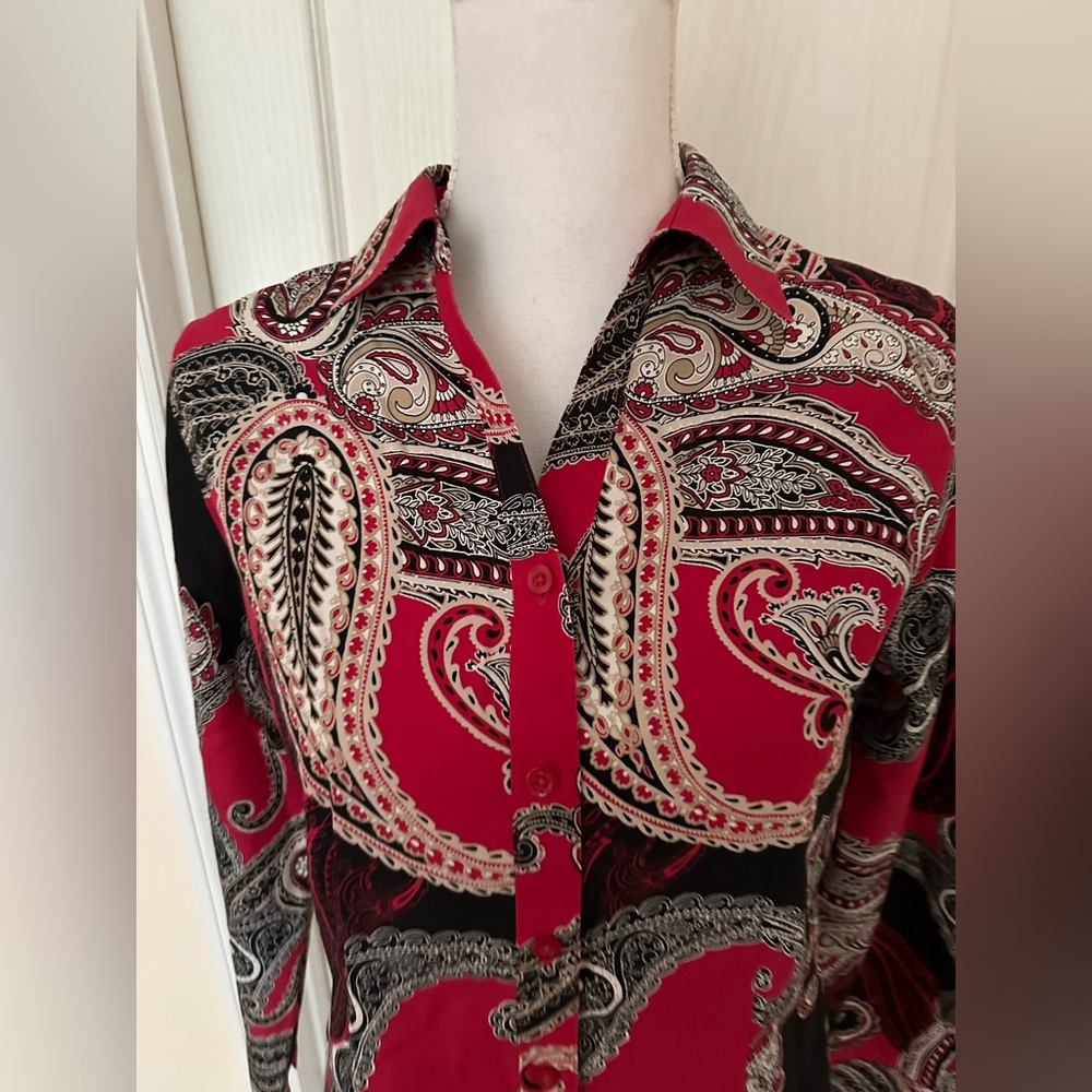 New Chicos Woman’s Black Red No-Iron Cotton Paisley Button Down ShirtTop, Sz 00 - Picture 2 of 10